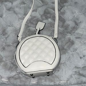 White circle bag